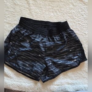 Women's Black and Gray Patterned Shorts